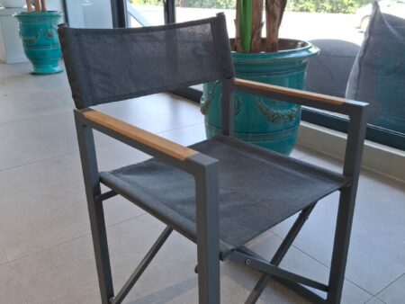 CUBE - Director Chair