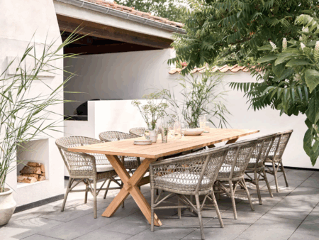 COLONIAL - Dining table by Sika Design
