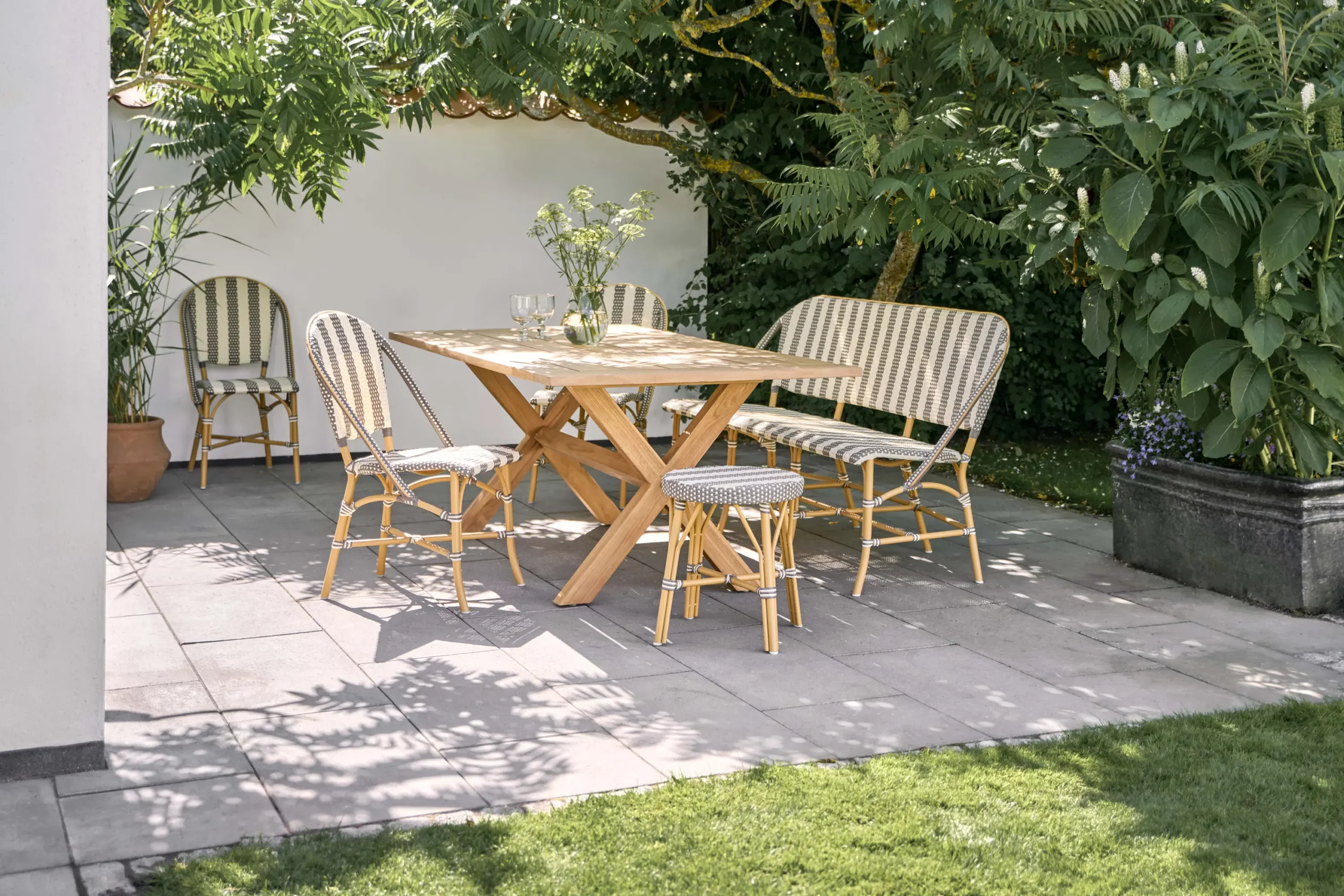 SOFIE - Banc 3 places par SIKA DESIGN